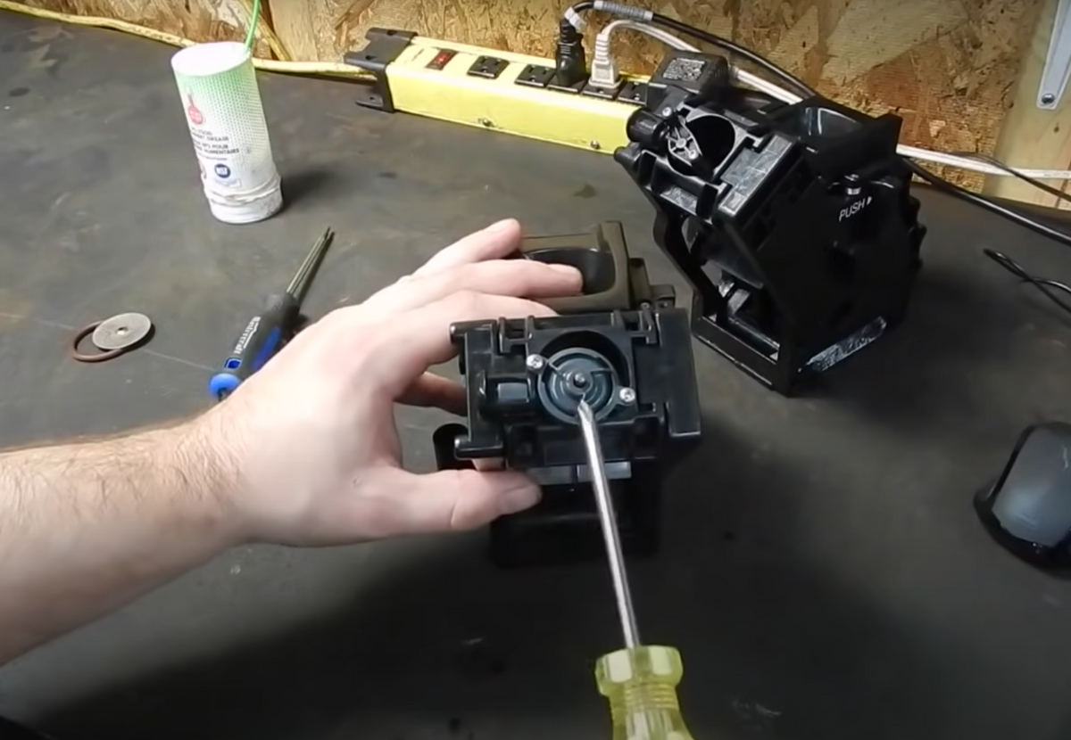 How to clean your Philips Saeco brew unit Genius Coffee N' Espresso