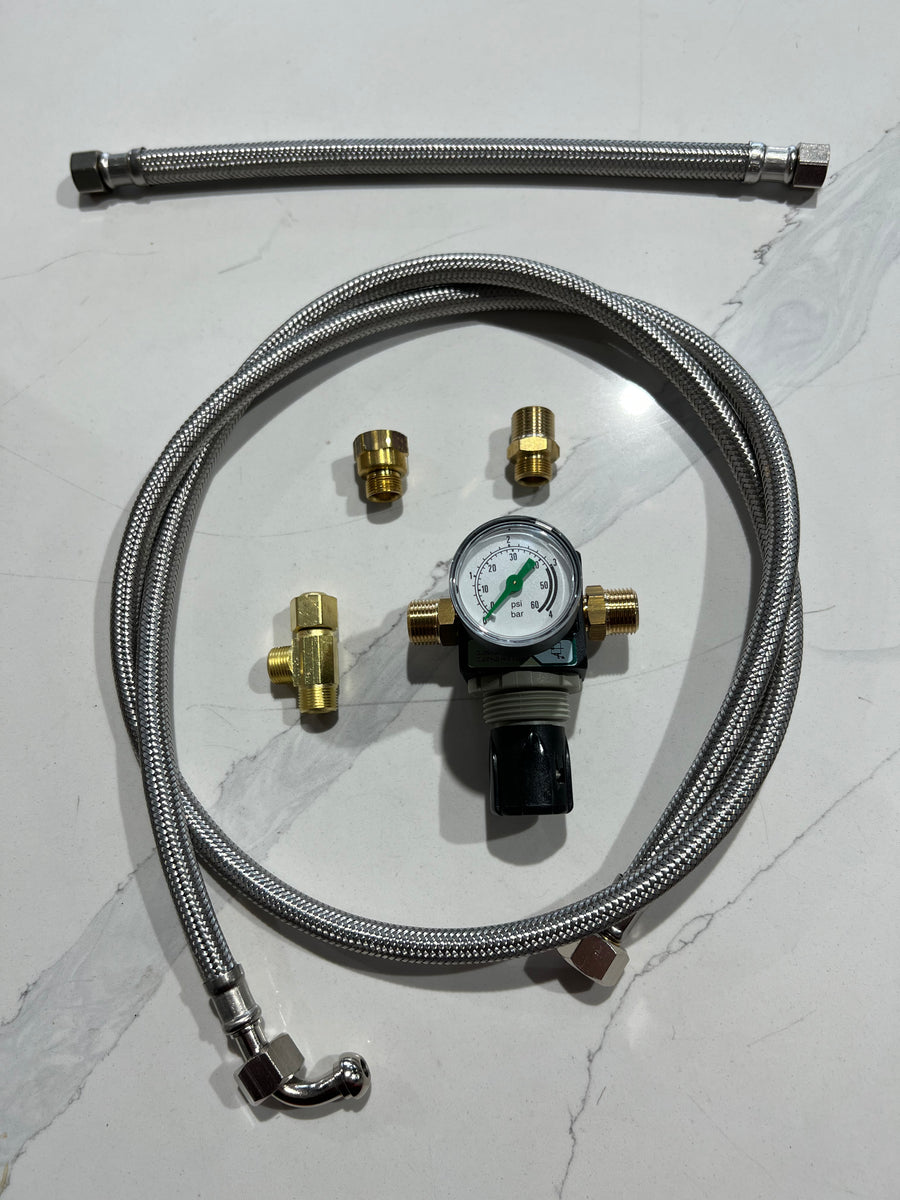 Water connection kit with pressure reducer for commercial machines