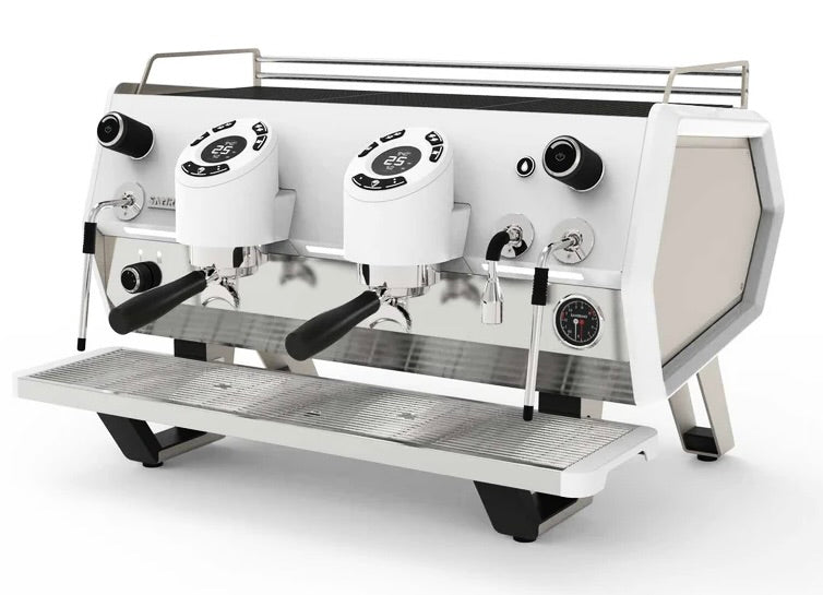 Sanremo D8 White and Champaign 2 group front