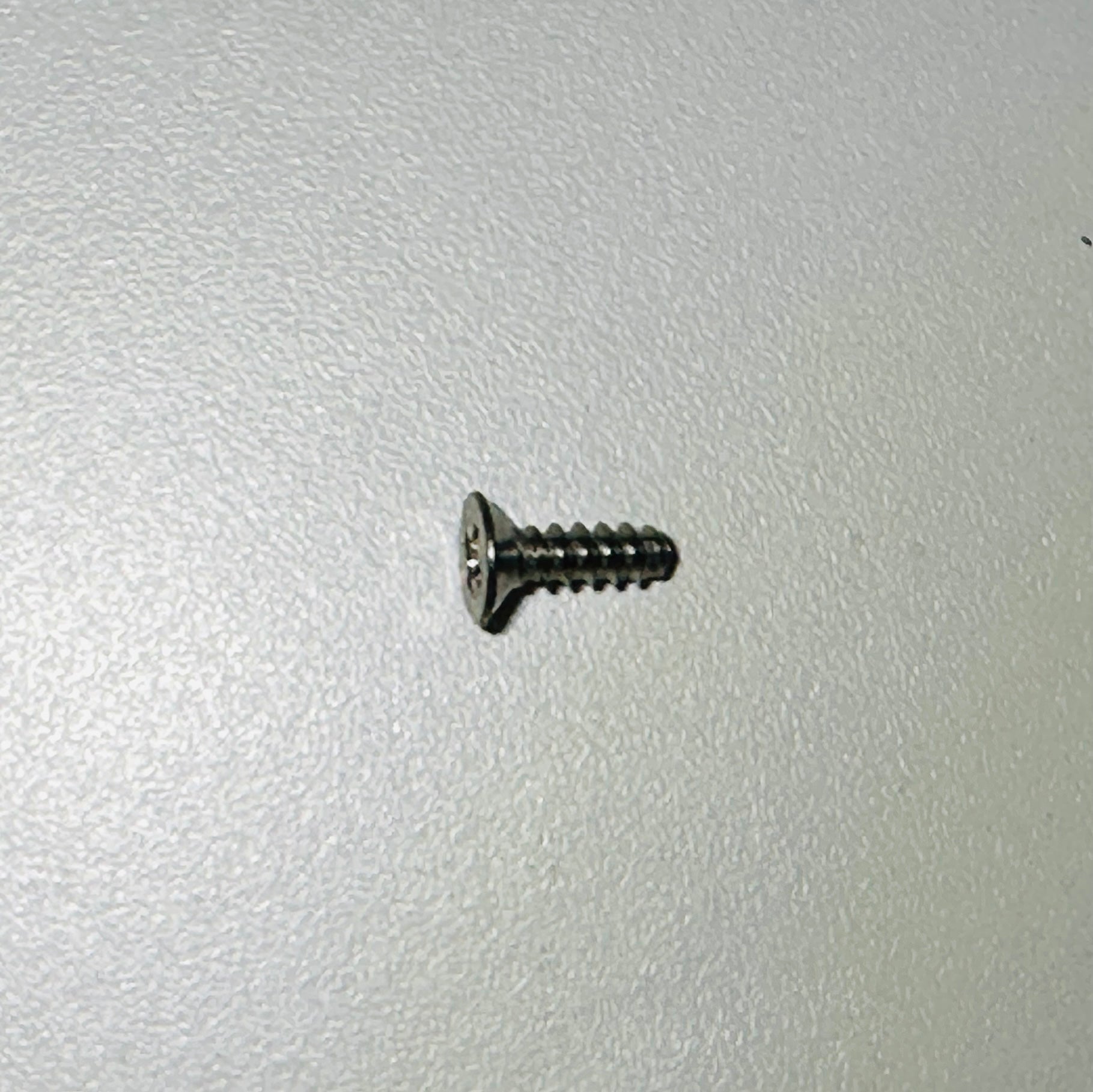 Screw for part 133